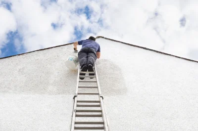 Peinture extérieure à Tréhorenteuc — façades et ravalement